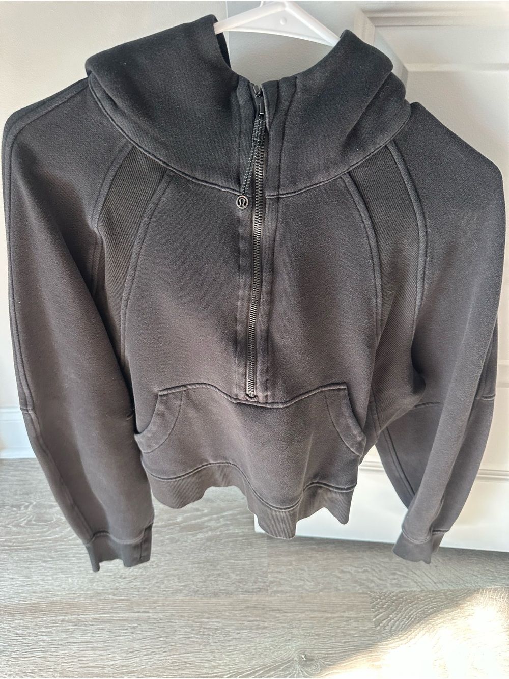 lululemon athletica Men's Black Half-Zip Pullover Hoodie